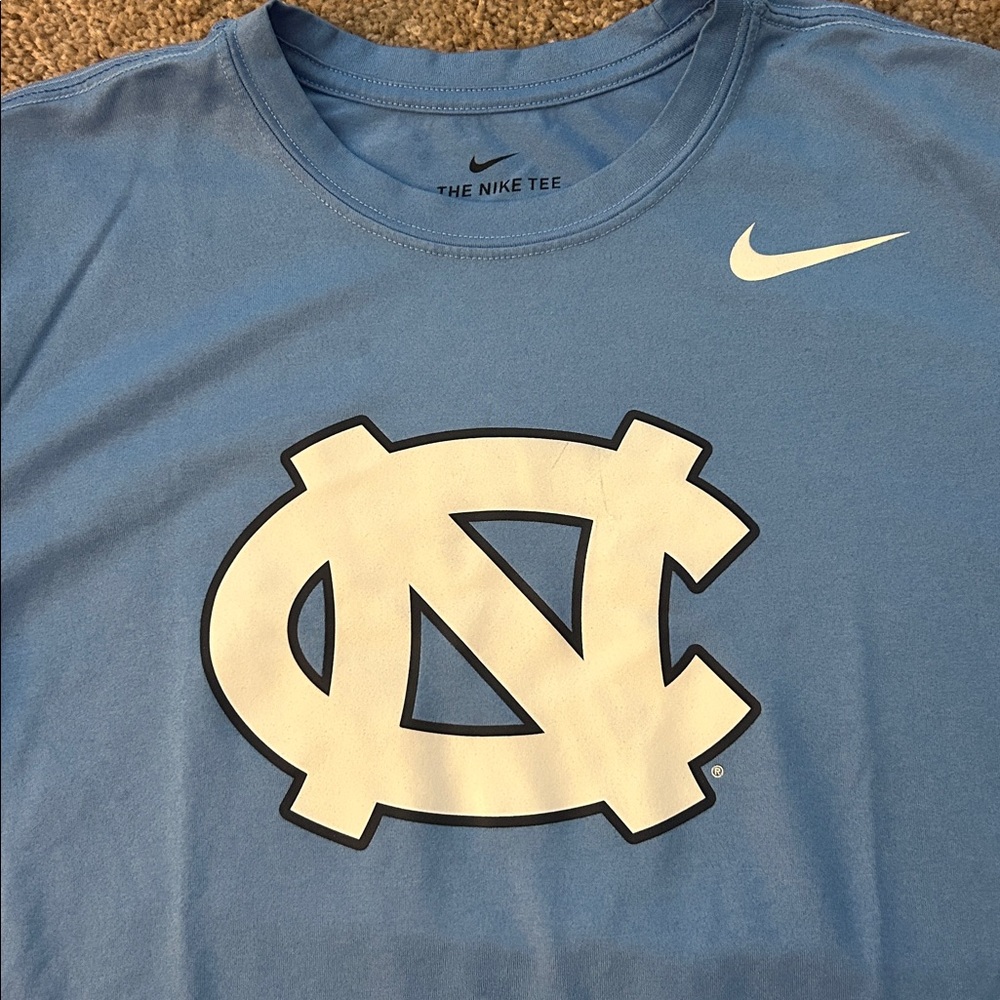 Nike UNC Tar Heels Mens M Carolina Blue Dri-Fit Tee - Picture 2 of 8